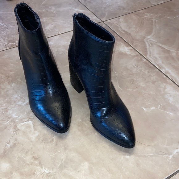 Steve Madden Shoes - Steve Madden Black Jillian Booties